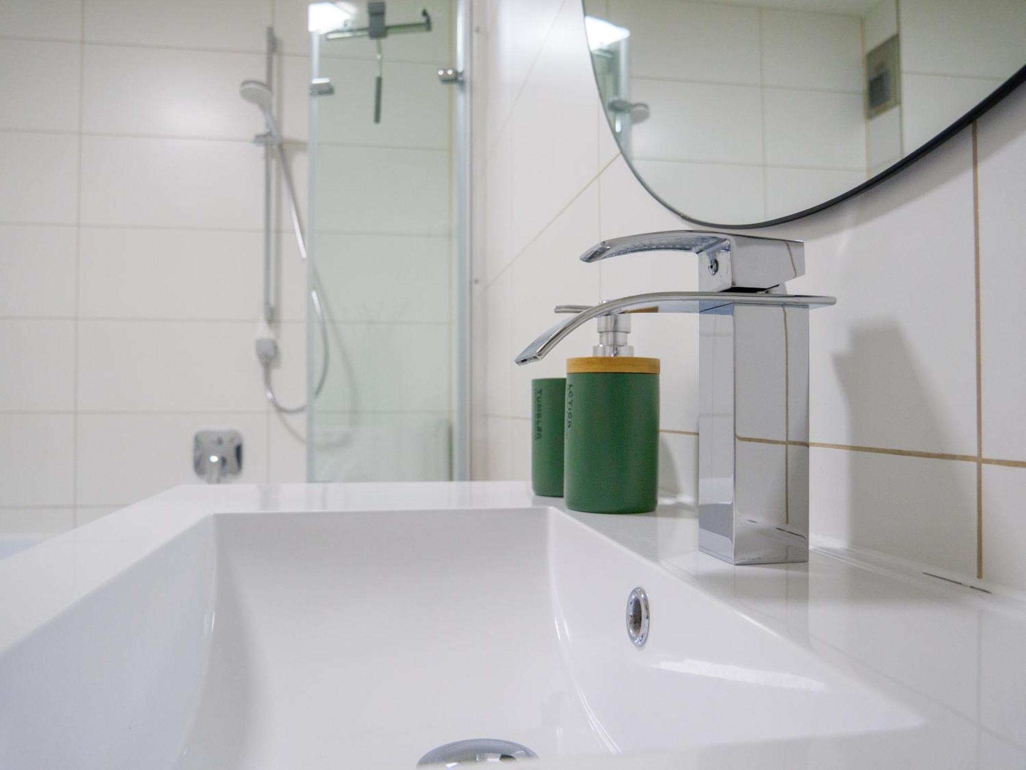 Amao-Green I 90Qm I Penthouse Maisonette Mit Rooftop I City Center I King-Size Betten Lahr  Dış mekan fotoğraf