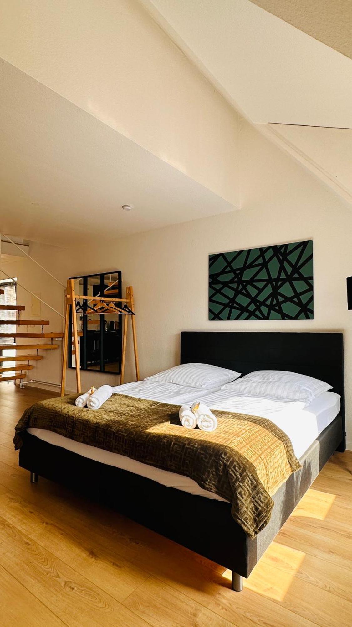 Amao-Green I 90Qm I Penthouse Maisonette Mit Rooftop I City Center I King-Size Betten Lahr  Dış mekan fotoğraf